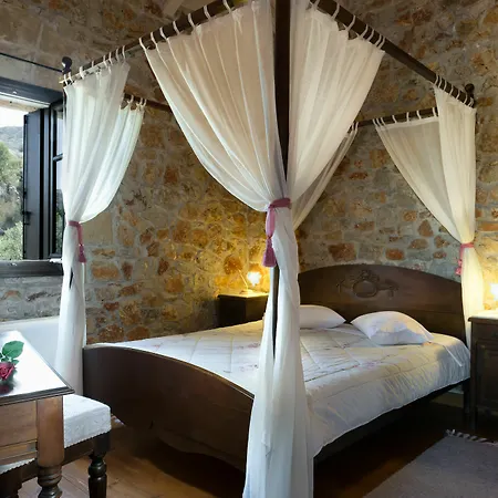 Apartment Klymeni Traditional Homes *