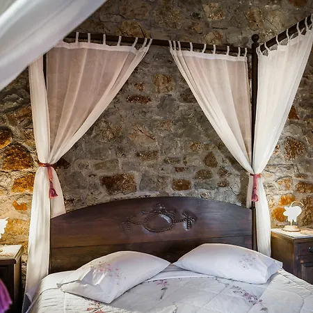 Klymeni Traditional Homes Apartment Nafplio