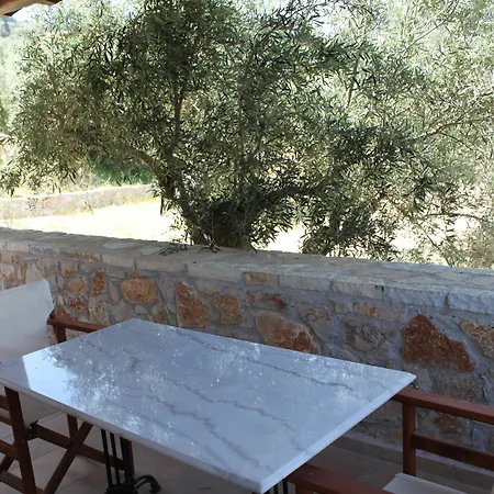 Klymeni Traditional Homes Apartment